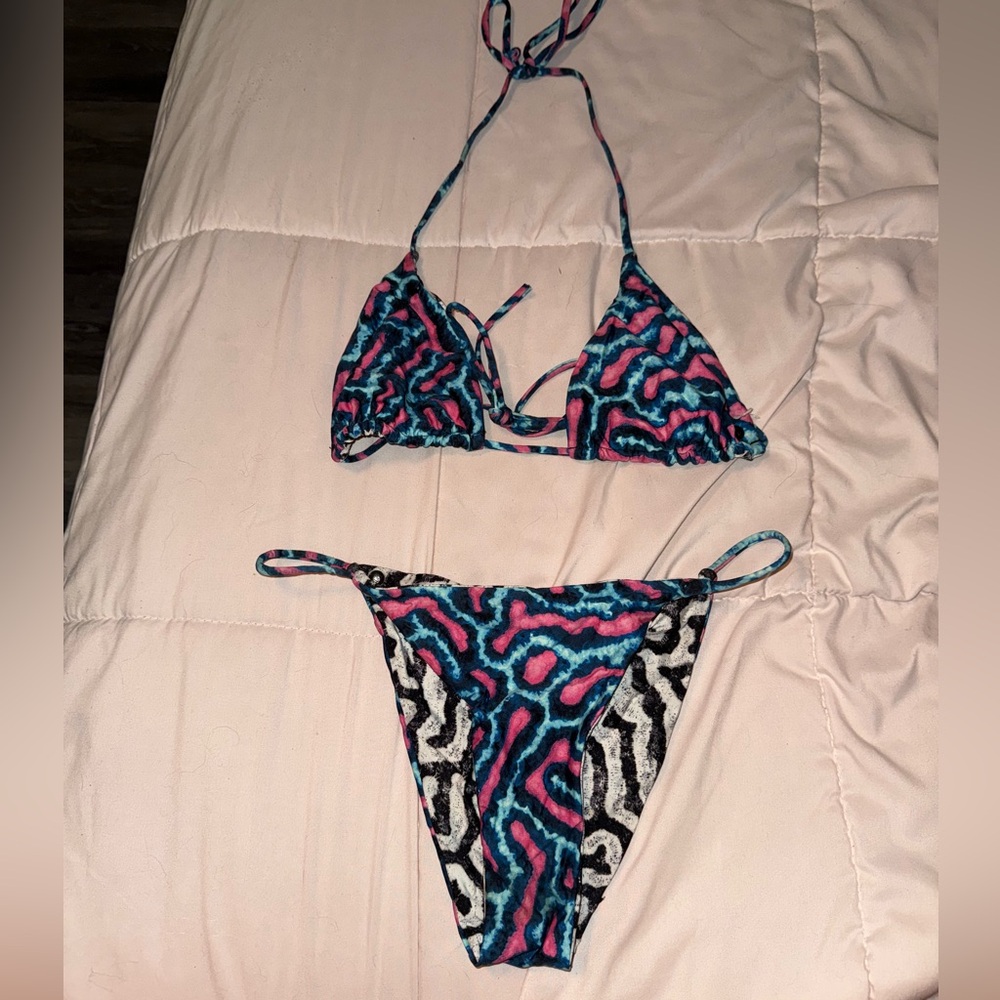 Reversible Volcom Bikini
